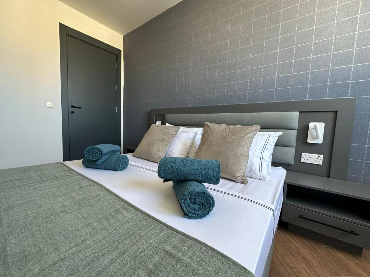 Korzo Suites Msida Luxury Penthouse With Pool ภายนอก รูปภาพ