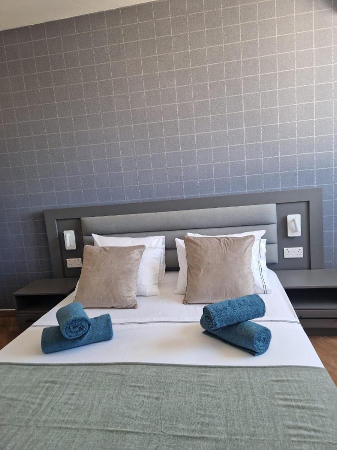 Korzo Suites Msida Luxury Penthouse With Pool ภายนอก รูปภาพ