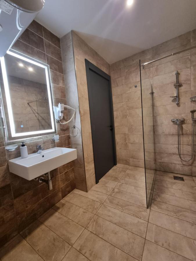 Korzo Suites Msida Luxury Penthouse With Pool ภายนอก รูปภาพ